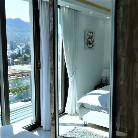 Aquamarine Luxury *
