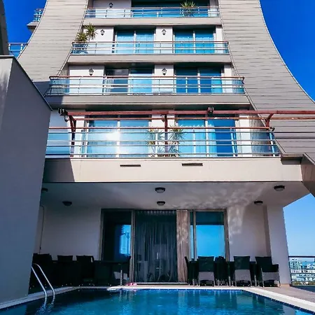 Aquamarine Luxury * Kyrenia (Northern Cyprus)