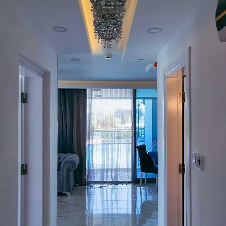 Aquamarine Luxury *